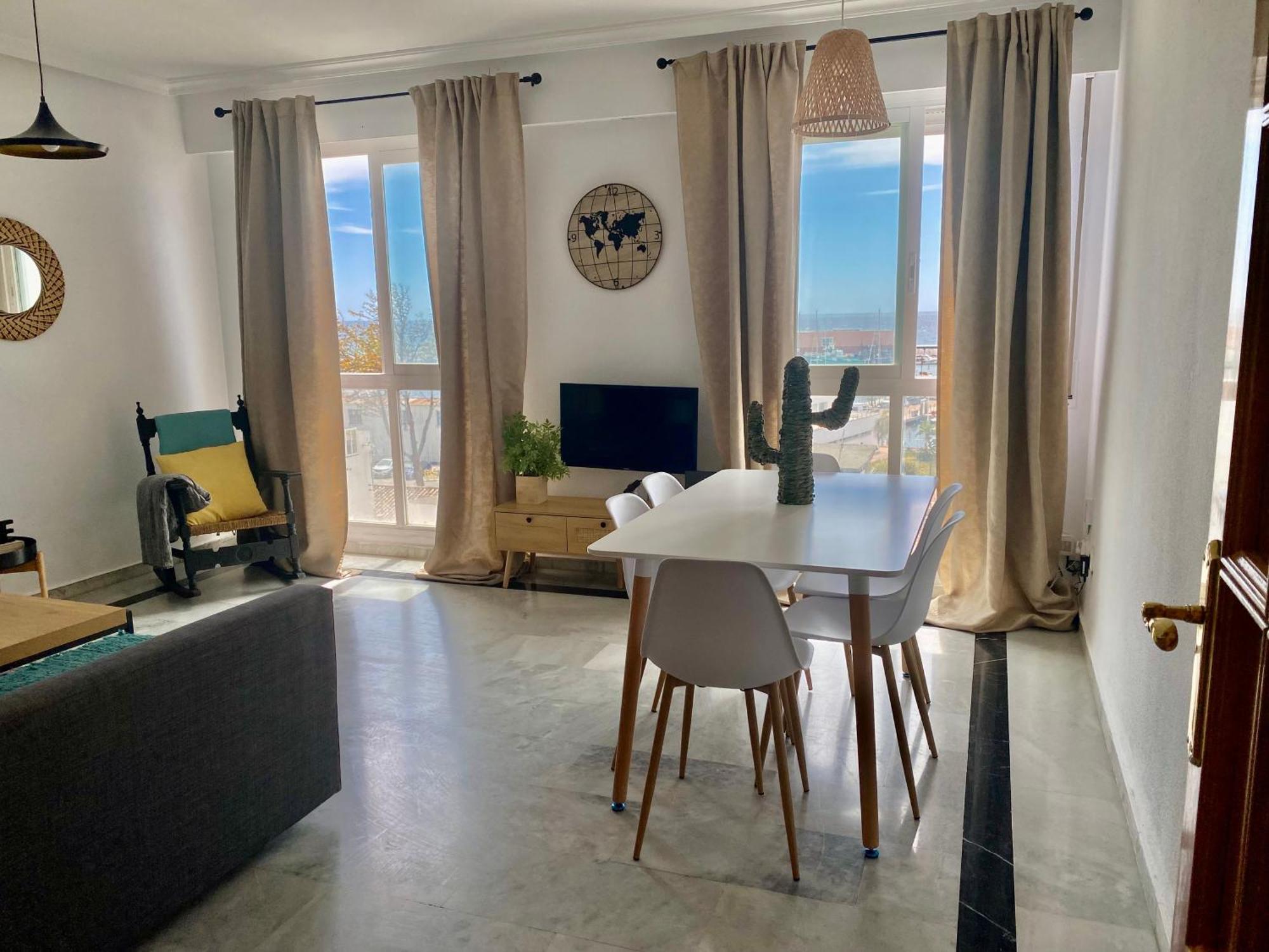 Seafront In Marbella With Pool And Garage Lejlighed Eksteriør billede